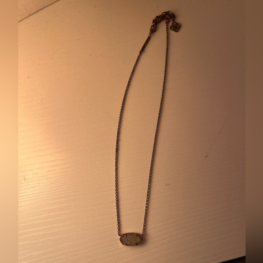 Rose gold Kendra Scott necklace